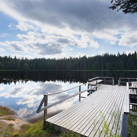 Lomaperkkioe Cottages Каяани Экстерьер фото