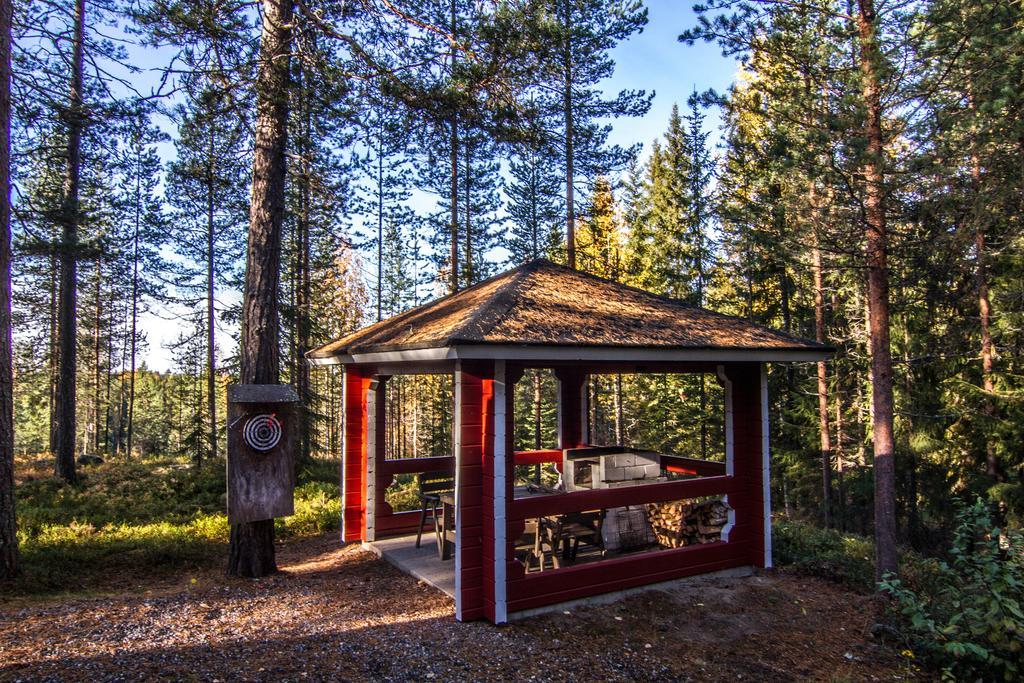 Lomaperkkioe Cottages Каяани Номер фото