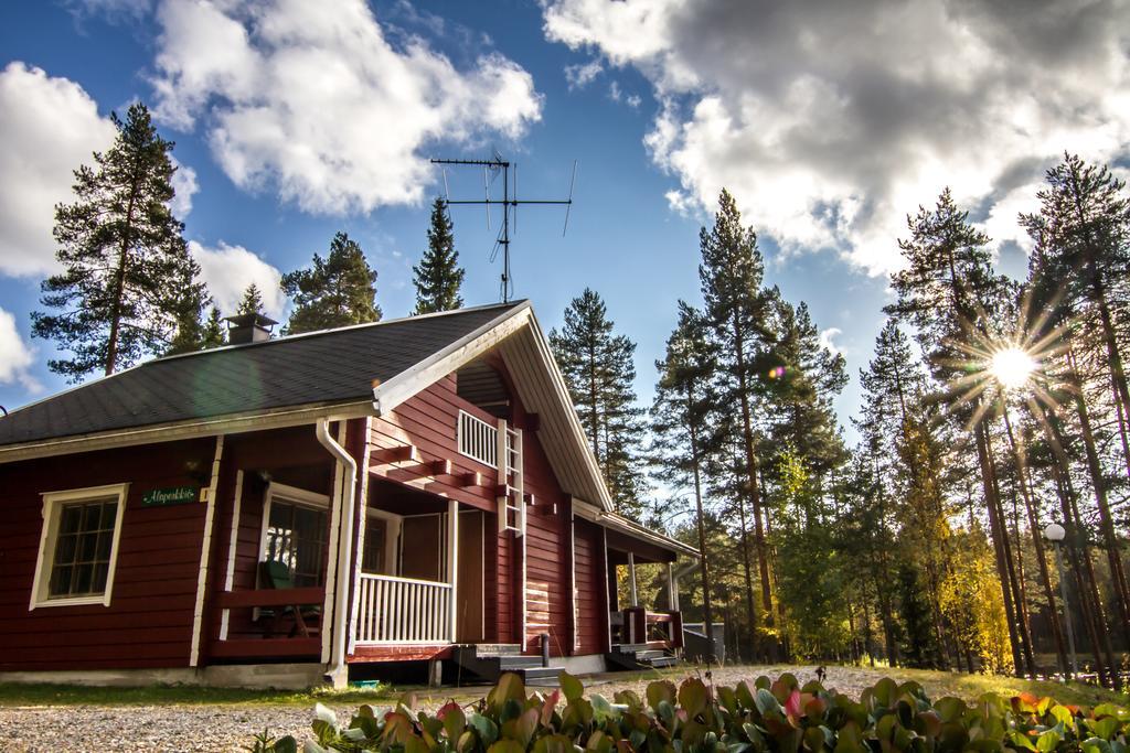 Lomaperkkioe Cottages Каяани Номер фото