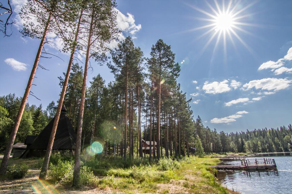 Lomaperkkioe Cottages Каяани Номер фото