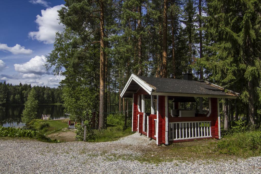 Lomaperkkioe Cottages Каяани Экстерьер фото