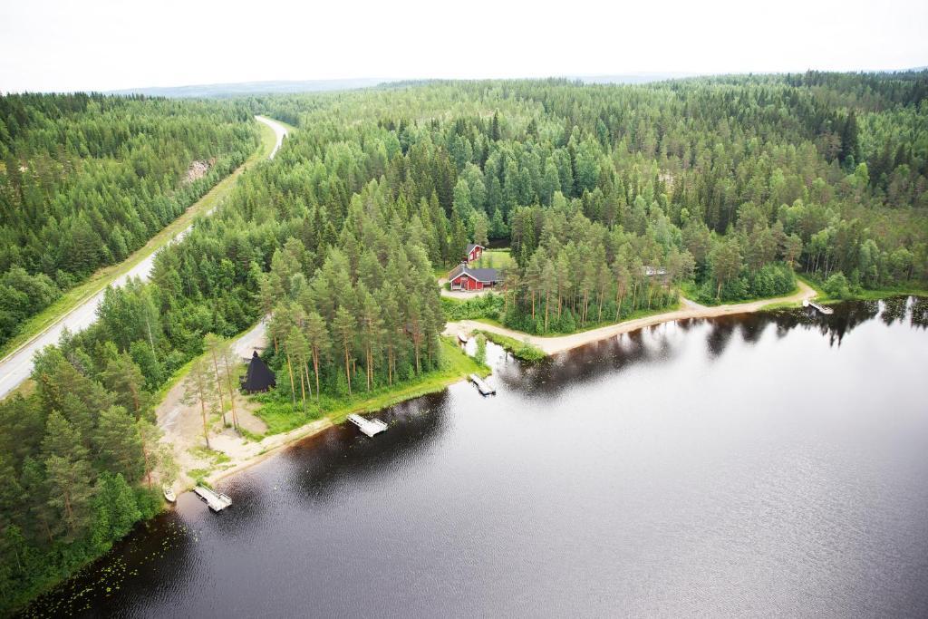 Lomaperkkioe Cottages Каяани Экстерьер фото