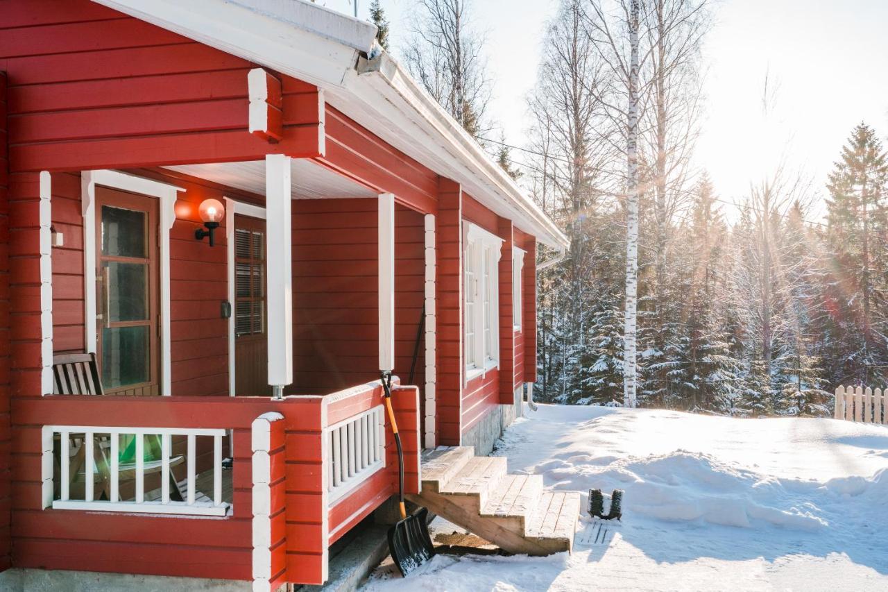Lomaperkkioe Cottages Каяани Экстерьер фото